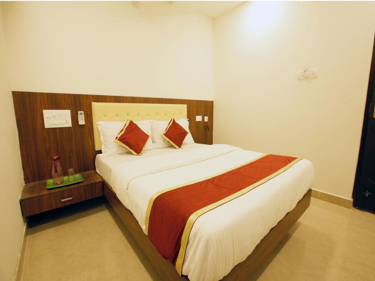 Hotel Ak International Ullal Екстер'єр фото