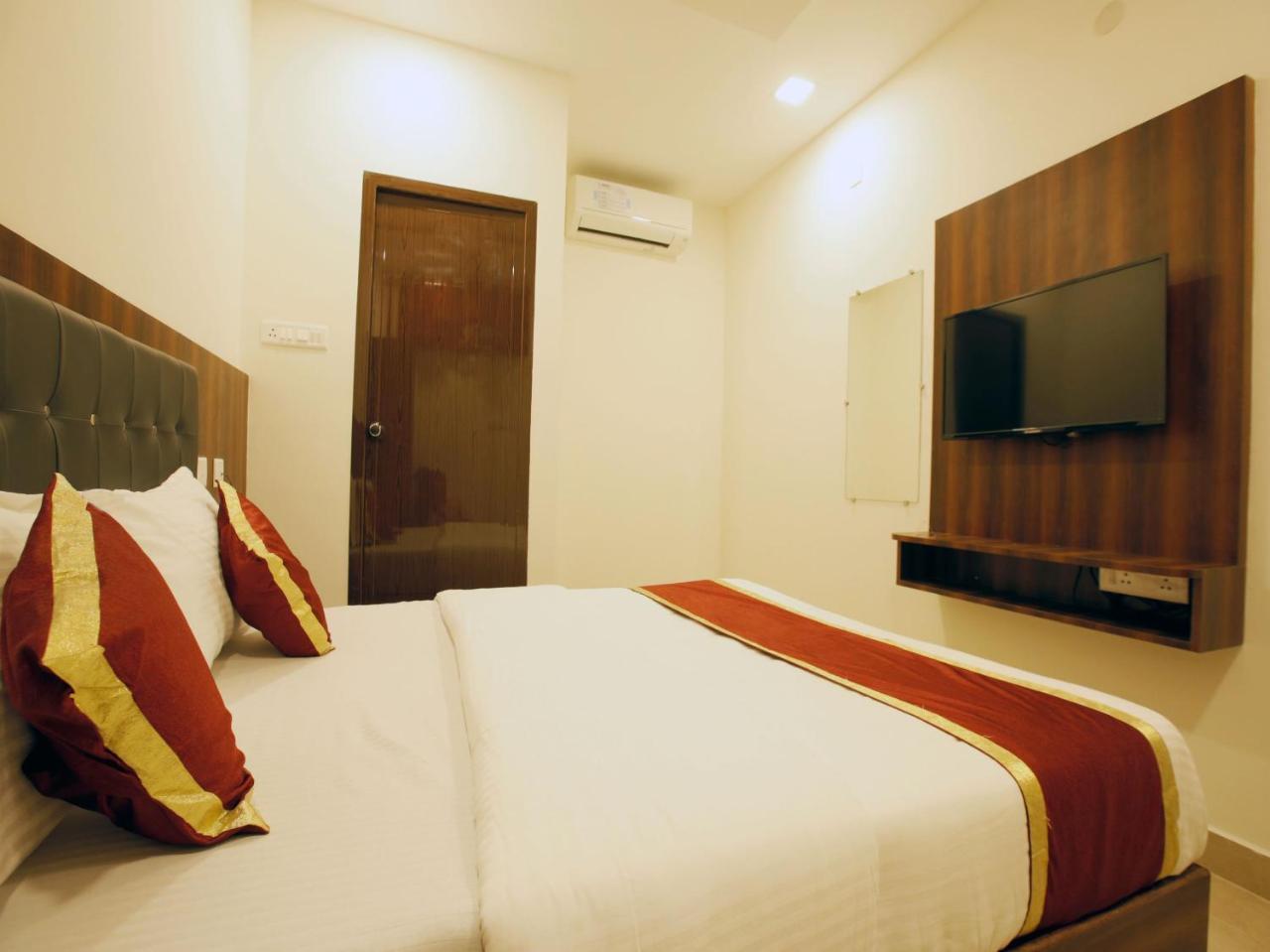 Hotel Ak International Ullal Екстер'єр фото